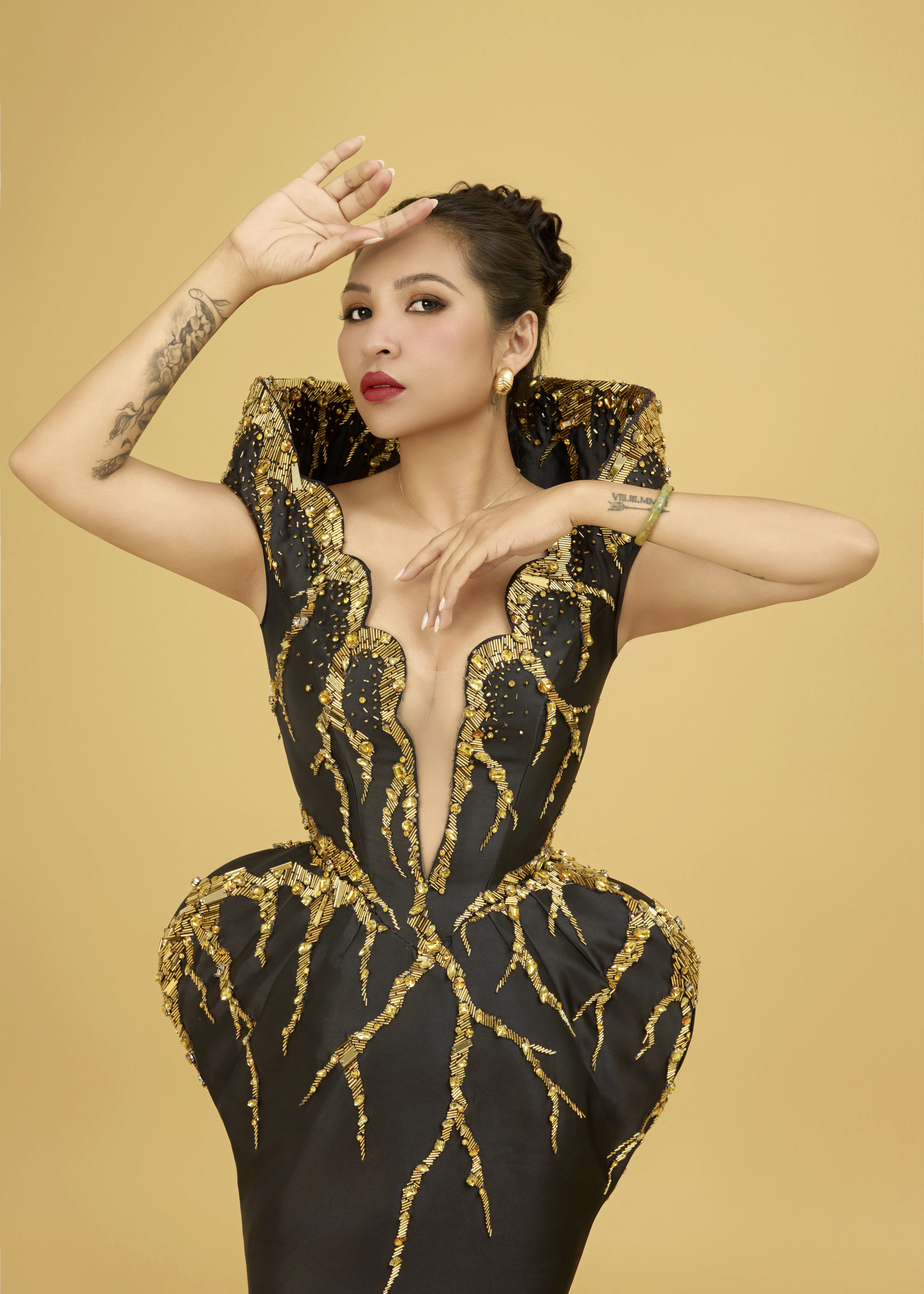 TIFFANY NGHI LA SBD 323
